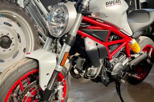 Ducati Monster 797+