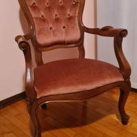 Sedia/poltroncina antica in legno con velluto