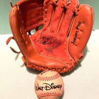 Guanto e palla da baseball Mickey Mouse Disney