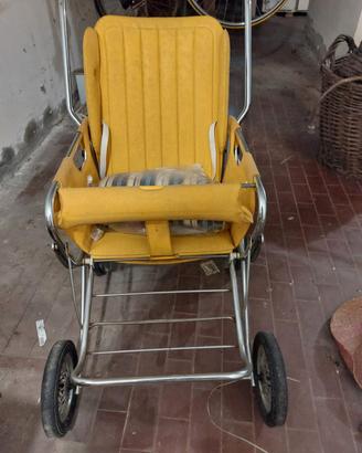 passeggino anni 70