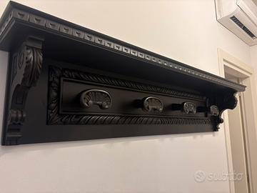 Appendiabiti da muro in legno ￼avorato