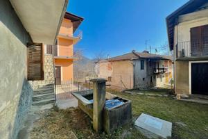 CASA SEMINDIPENDENTE A VIÙ