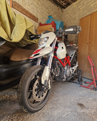 Hypermotard 1100 del 2010