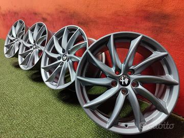 Cerchi Alfa Romeo Giulia 159 Giulietta Original 18