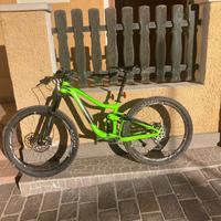 Bicicletta Giant Trance 2018