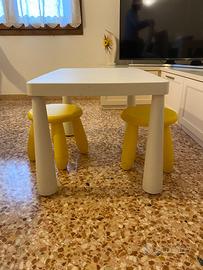Tavolino bambini Ikea + sgabelli