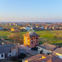 3 LOCALI A CASTELNOVO DI SOTTO