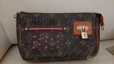 pochette louis vuitton 