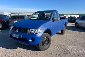 Mitsubishi PICK UP L200 DI D invite Club cab 4 WD