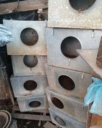 nidi per conigli in buone condizioni 