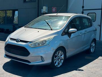 FORD B MAX per ricambi usati UGJC