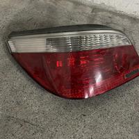 faro posteriore 530 bmw
