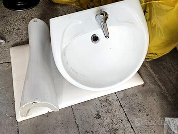 lavabo in ceramica bagno