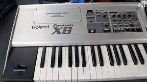 Tastiera Roland Fantom x8 da studio.