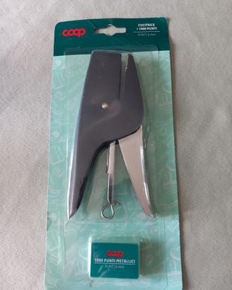 Cucitrice con confezione 1000 punti metallici