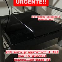 playstation 4 con un joystick e 15 giochi