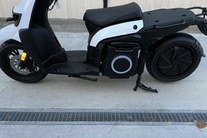 Scooter elettrico Silence S02