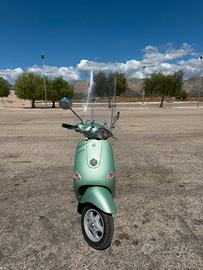 Vespa Piaggio 125