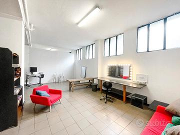 Studio fotografico in condivisione