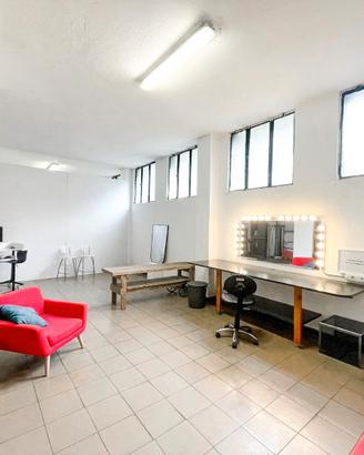 Studio fotografico in condivisione