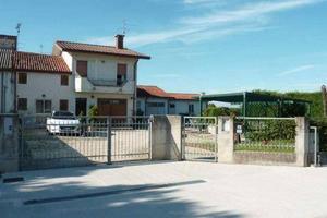 Immobile in asta di 377 m² con più di 5 locali e b