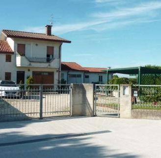 Immobile in asta di 377 m² con più di 5 locali e b