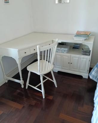 Camera scrivania + mobile + comodino + letto