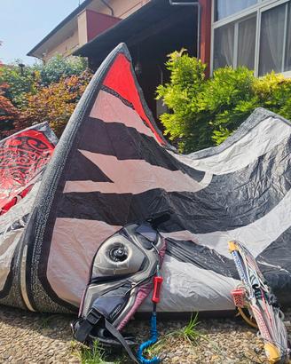 Kite Naish Pak 11 + barra + Trapezio Mystic code01