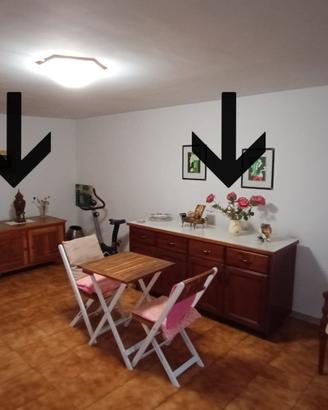 Coppia di mobili in legno