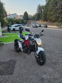 MV AGUSTA BRUTALE 800 R EAS ABS - MOTO PERFETTA