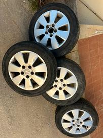 4 Cerchi in lega 15 + gomme x Opel Meriva