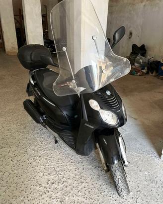 Piaggio Carnaby 200 (2007)