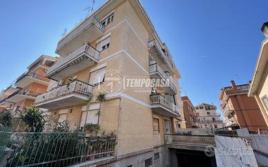 PROPONIAMO GARAGE DI 389MQ SOTTO PALAZZINA IN CORT