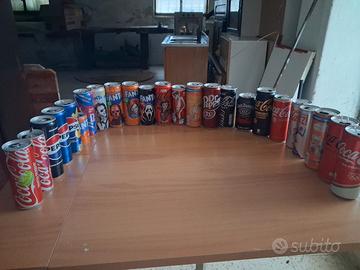 24 contenitori CocaCola per veri collezionisti 