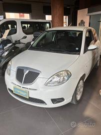 Lancia Ypsilon 1.2 8v Argento