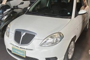 Lancia Ypsilon 1.2 8v Argento