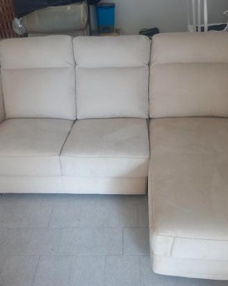 divano angolare nuovo