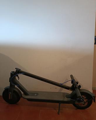 Monopattino MI Electric Scooter 3 
