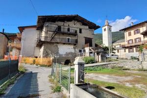 Rustico con progetto approvato