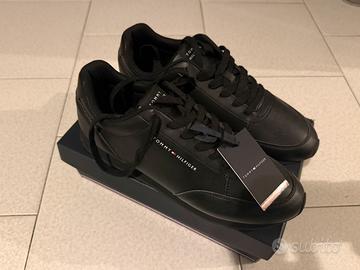 Scarpe nere nuove taglia 42