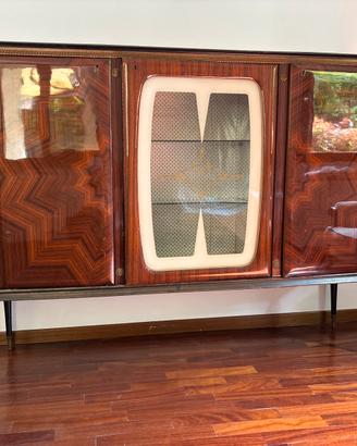 Credenza