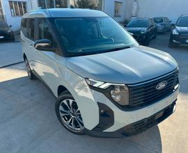 Ford Tourneo Courier 1.0 EcoBoost Titanium