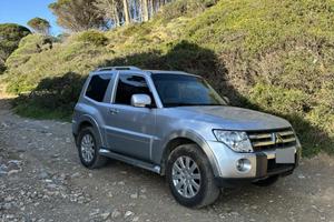 Pajero 3.2 instyle 170 cv