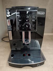 Macchina caffè superautomatica DeLonghi