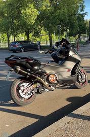 tmax 560