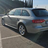 Audi A4 Avant 2.0 TDI 143 CV Multitronic SLine