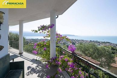 Villa di 150 m² con 5 locali a Toscolano-Maderno