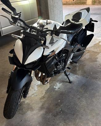 Honda CB1000 Hornet (2025) – Pari al Nuovo 7000km