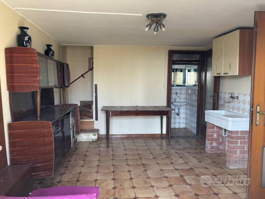 Rustico / Casale di 91 m² con 4 locali e box auto - Vista 5