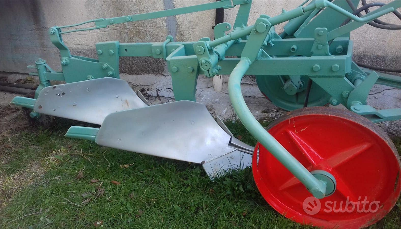 Aratro Nardi bivomere idraulico Accessori Auto In vendita a Isernia